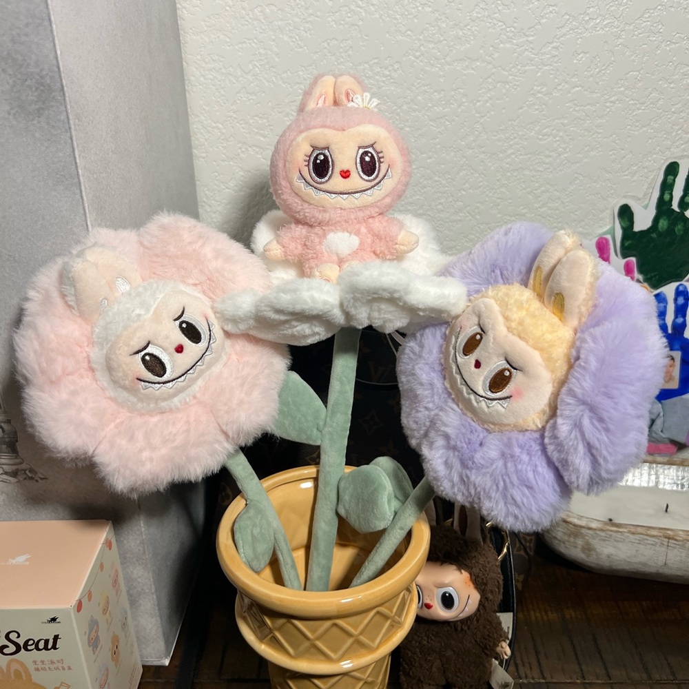 Pop Land Exclusive Labubu Flowers plush The Monsters  Mokoko, and Pink ONLY